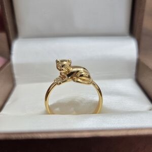 Avon Gold Cat Ring - Shiny Gold Kitten Accent